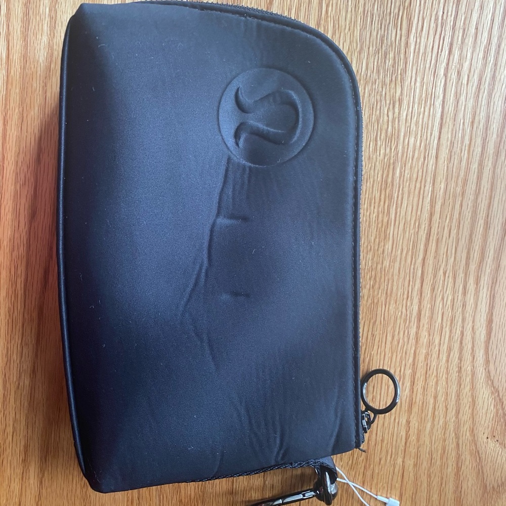 Lululemon clutch bag